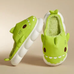 Hot Gifi Chaussons requin mixtes verts - pointure 36 à 45