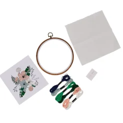 Gifi Kit broderie murale à confectionner motif fleurs